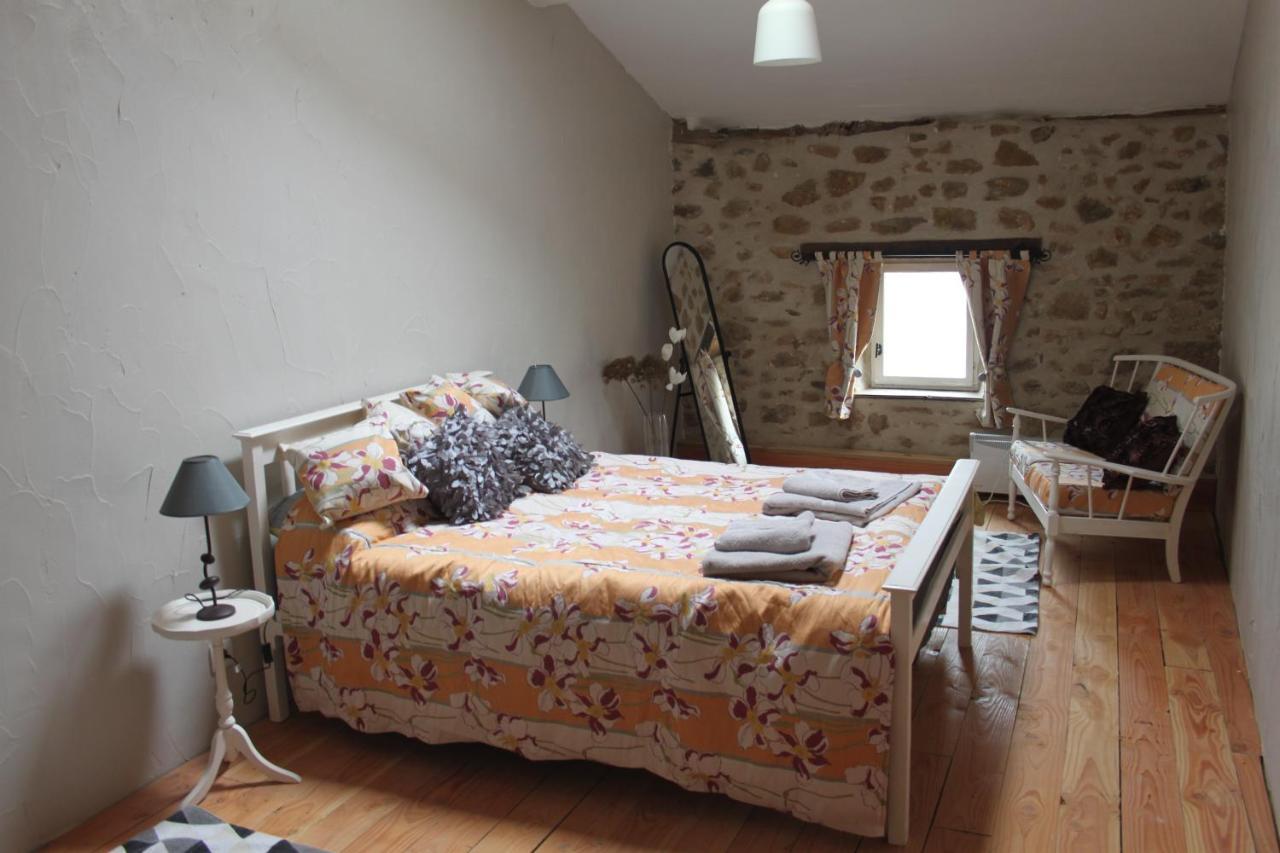 Gite La Pimparola Villa Nouic Buitenkant foto