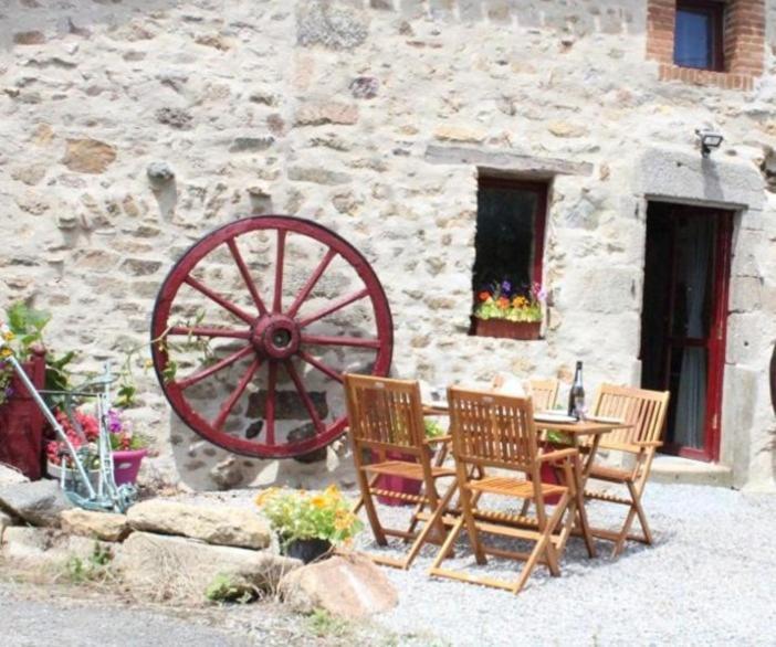 Gite La Pimparola Villa Nouic Buitenkant foto